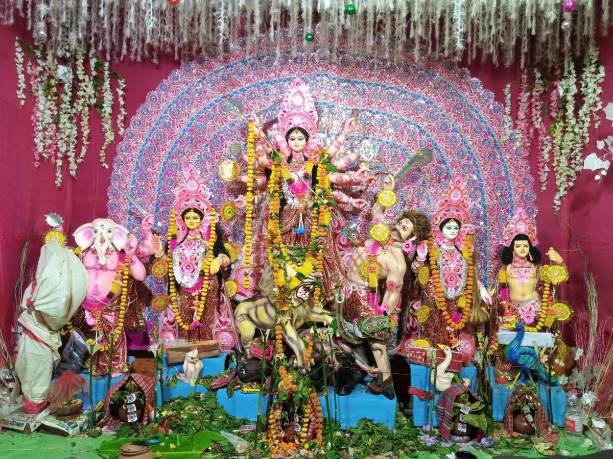 Discover Kola Bou’s Secret: The Complete Guide to Navapatrika and Shakti’s Transformative Power