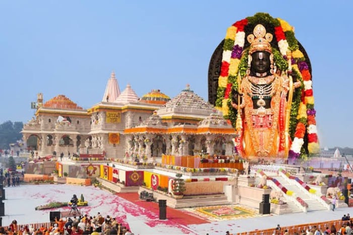 Ceremonial view of Ayodhya Ram Mandir with a large decorated Lord Ram idol, separate from Pune Zero Stone heritage site news