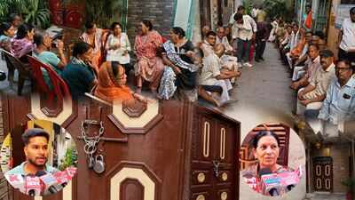 मुजफ्फरनगर मकान बिक्री विवाद की तस्वीर में कॉलोनी की पंचायत, बंद घर का दरवाजा और स्थानीय लोगों के बयान दिखते हैं।